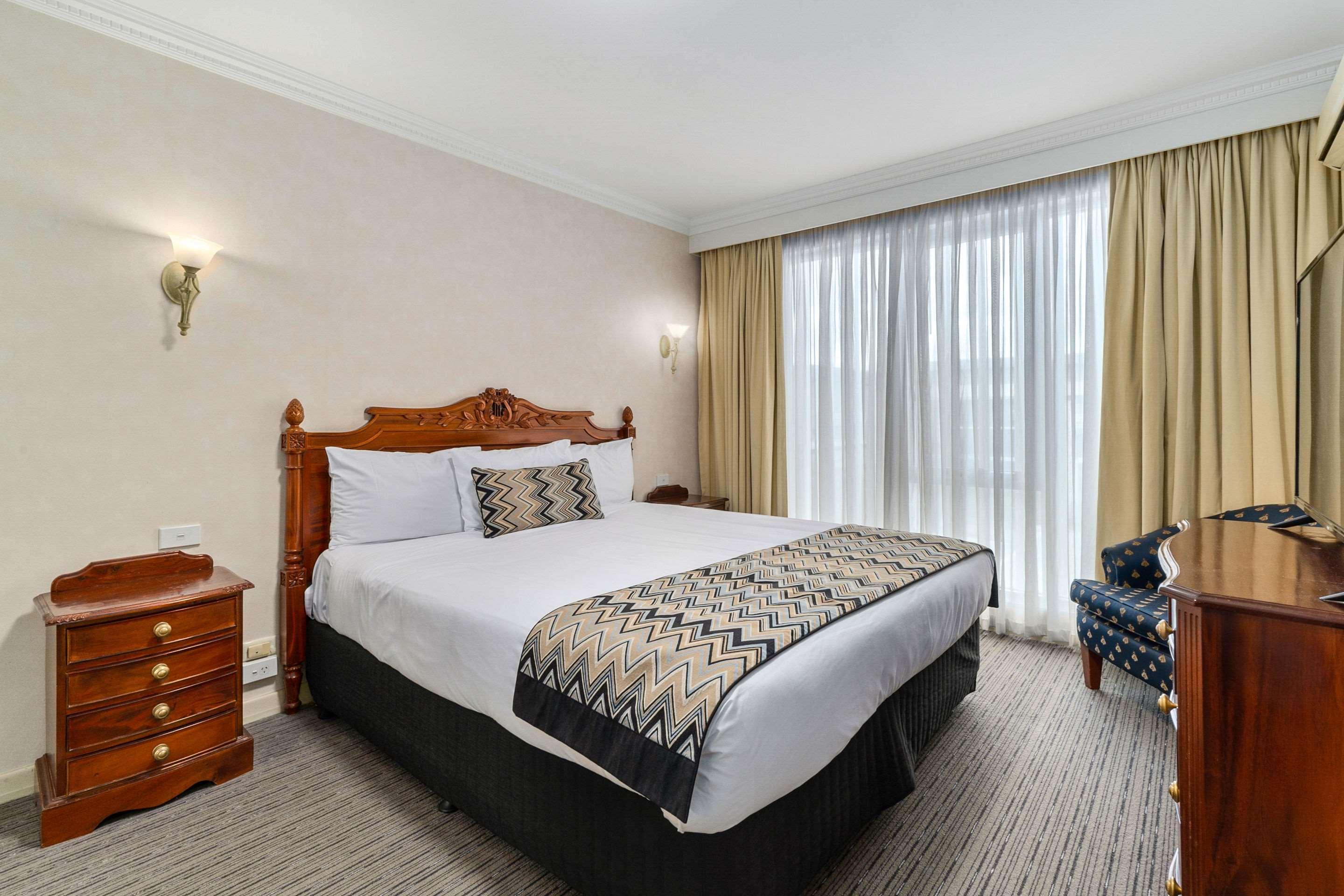 Quality Parklake Hotel